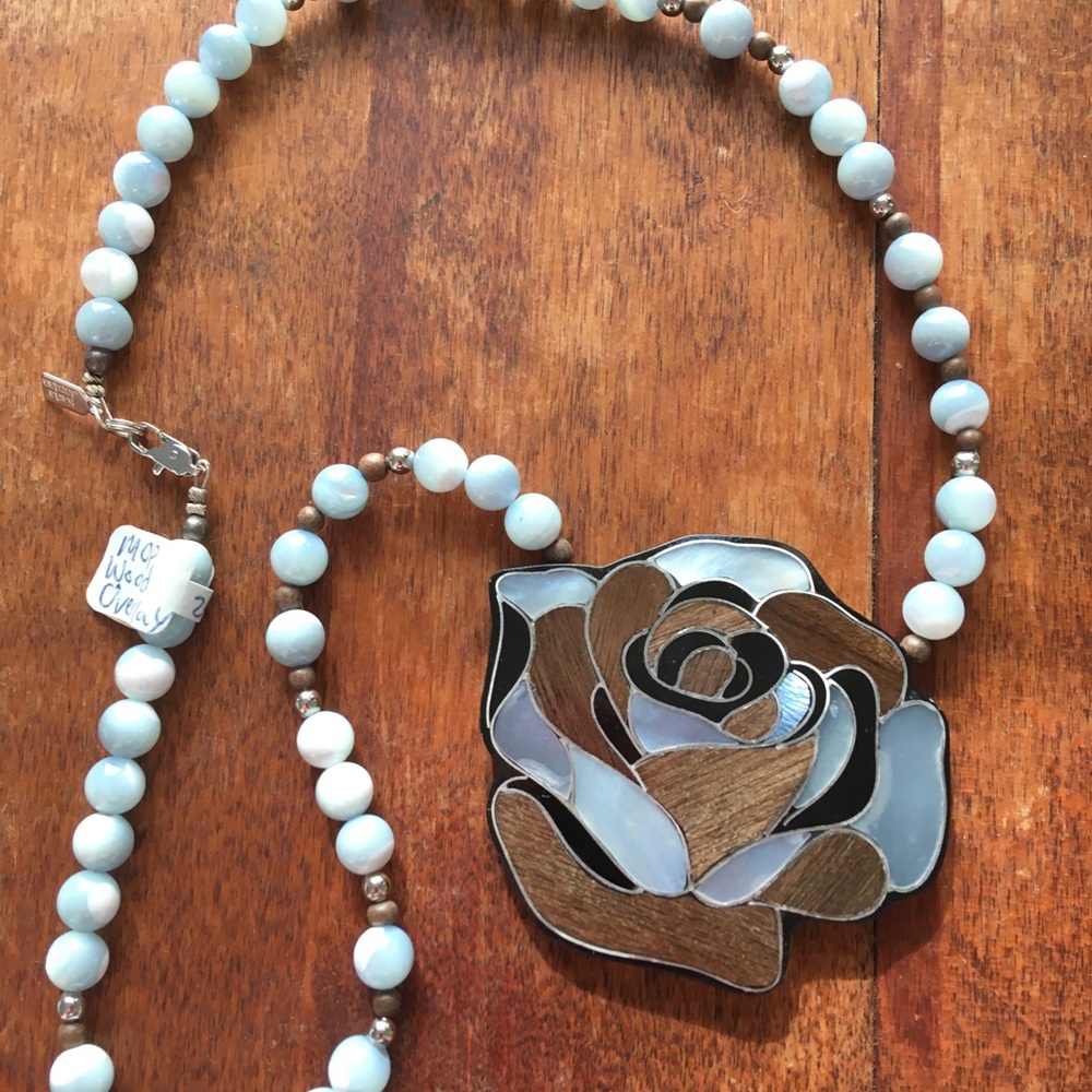 Vtg. NOS Karla Jordan necklace & earring set, Mother of Pearl, shell, wood inlay
